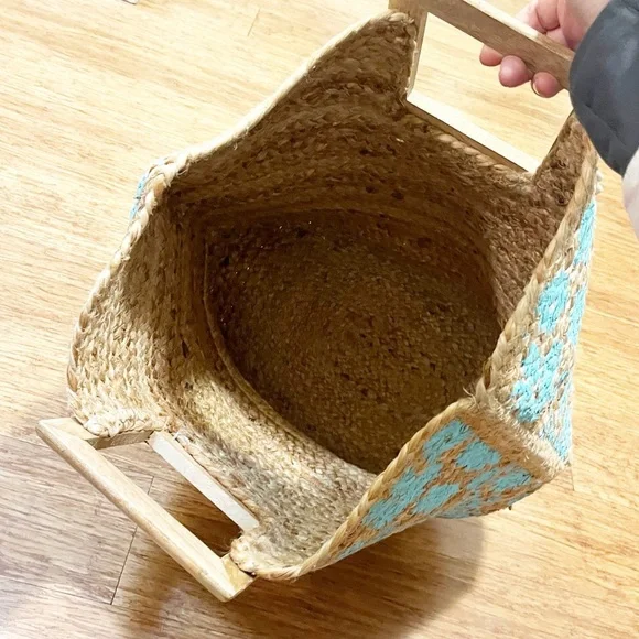 Twigs & Arrow Handmade Jute Hand Painted Oversized Boho Tote Bag w/ Wood Handle - Picture 5 of 10